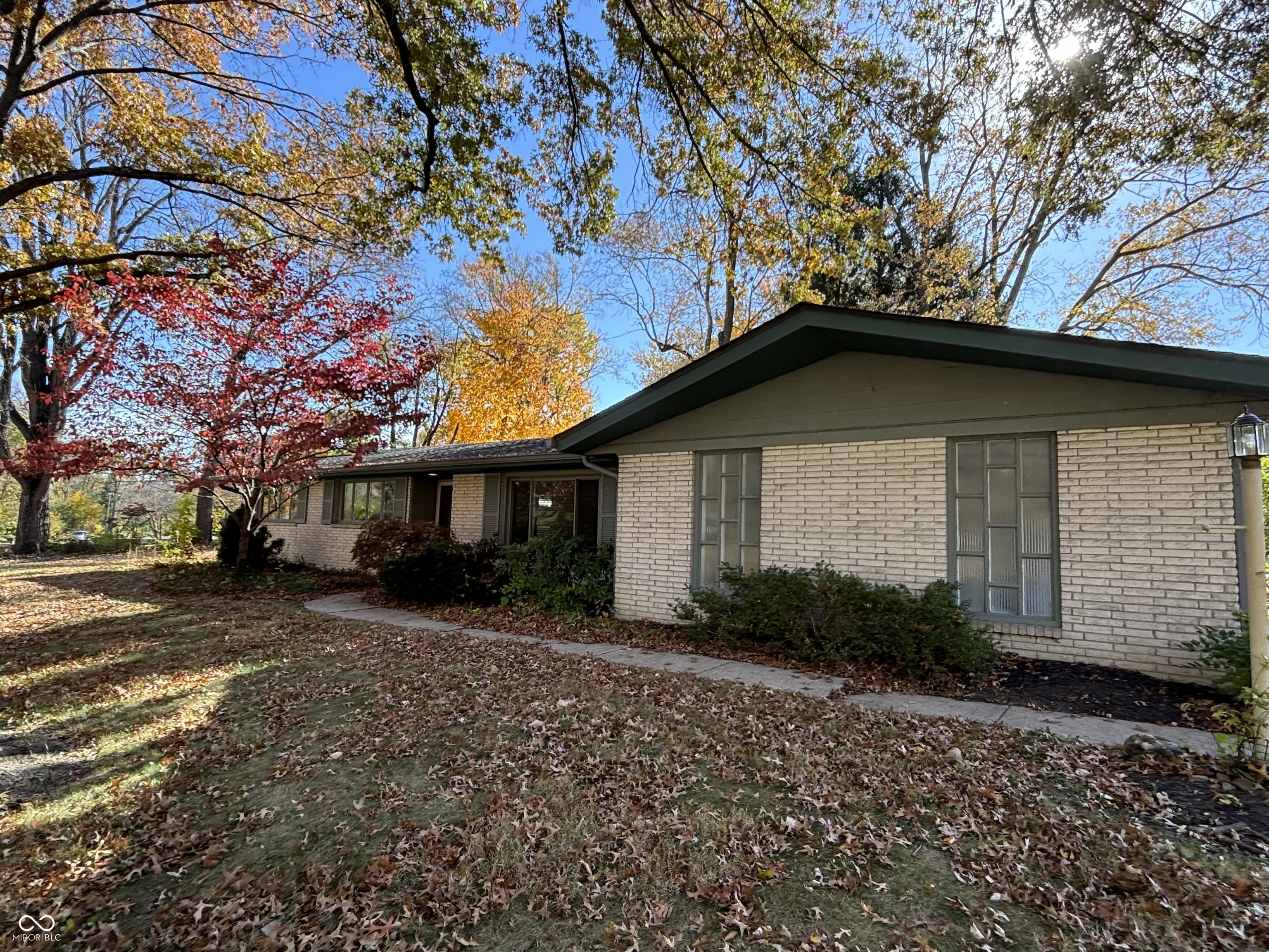 4589 Lincoln Road Indianapolis, IN 46228 - Photo 3 of 50 Gallery Image 3
