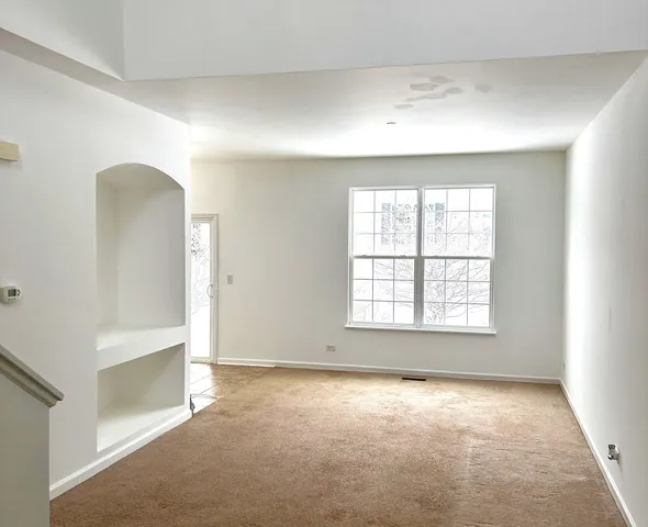 $2,650 | 9859 Williams Drive, Huntley, IL 60142