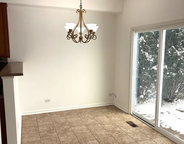 $2,650 | 9859 Williams Drive, Huntley, IL 60142