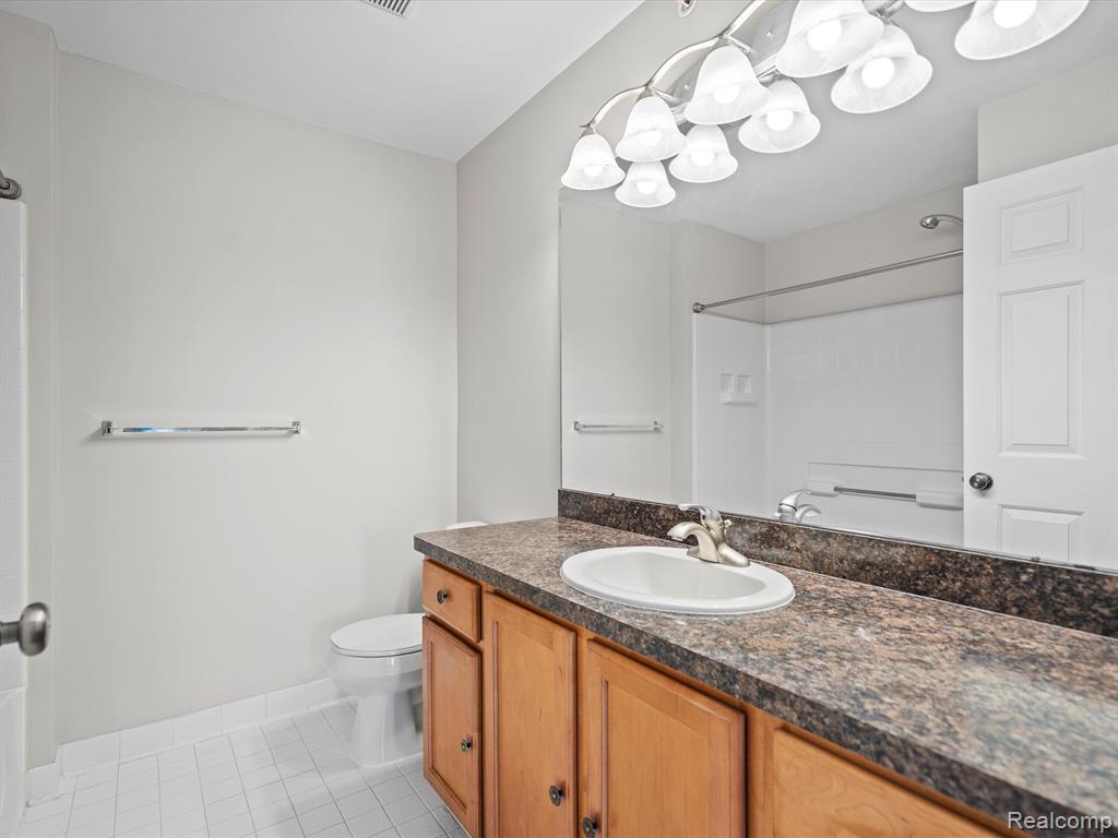1492 Devon Lane Troy, MI 48084 - Photo 32 of 43