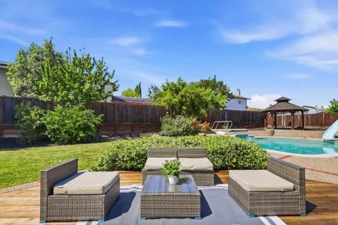 $2,198,000 | 929 Cape Morris Place, San Jose, CA 95133