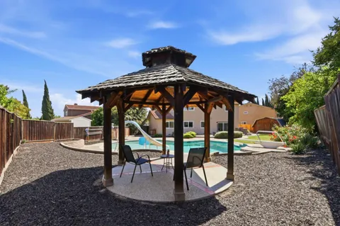 $2,198,000 | 929 Cape Morris Place, San Jose, CA 95133