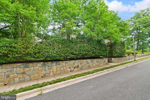 $1,115,000 | 4843 Arlington Boulevard, Arlington, VA 22203