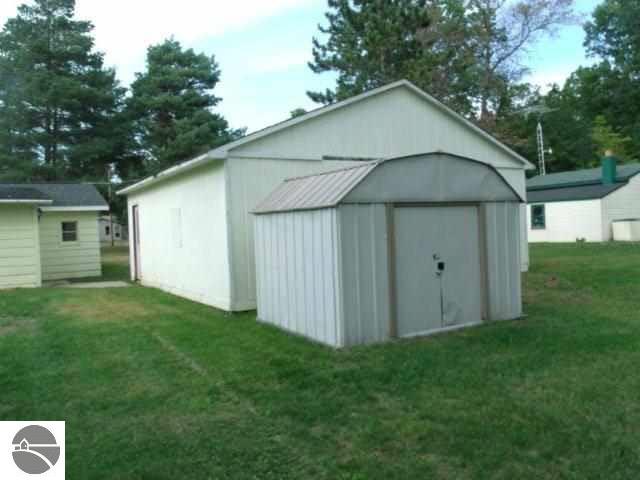 1690 Deer Brook Road Alger, MI 48610 - Photo 26 of 31 1750120-25.JPG