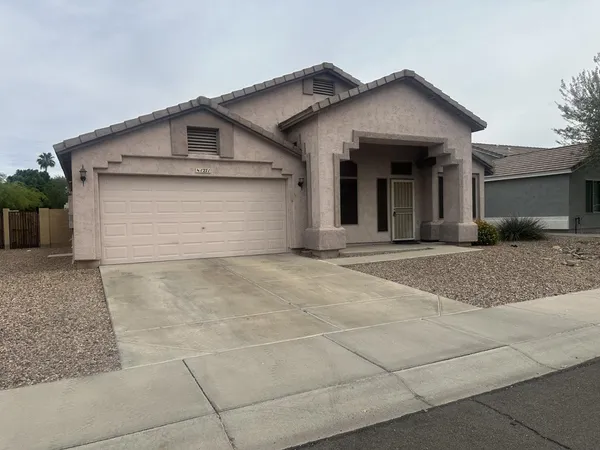 $2,495 | 1271 North Fresno Street, Chandler, AZ 85225
