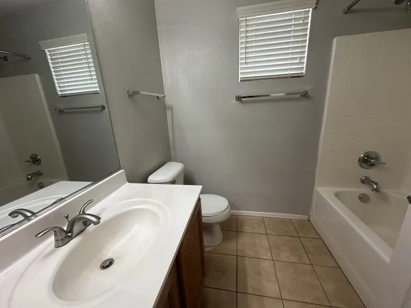 $2,495 | 1271 North Fresno Street, Chandler, AZ 85225