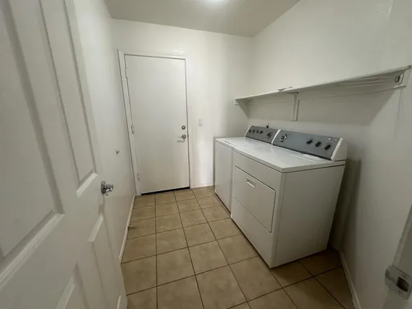 $2,495 | 1271 North Fresno Street, Chandler, AZ 85225