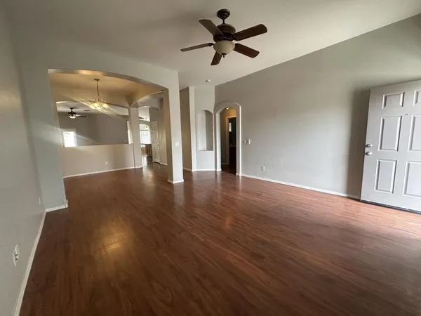 $2,495 | 1271 North Fresno Street, Chandler, AZ 85225