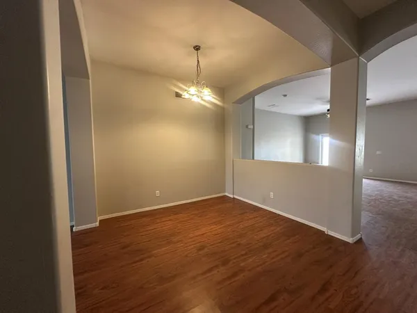 $2,495 | 1271 North Fresno Street, Chandler, AZ 85225