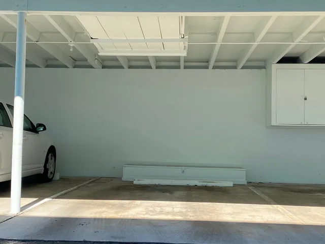 a view of a garage
