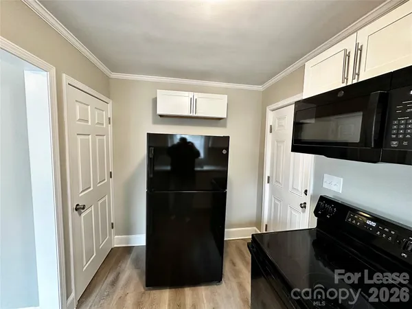 $1,295 | 2428 Gilmer Avenue Northeast, Winston-Salem, NC 27105