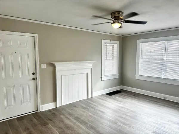 $1,295 | 2428 Gilmer Avenue Northeast, Winston-Salem, NC 27105