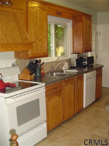 33 Knickerbocker Road Scotia, NY 12302 - Photo 7 of 21 Photo 7