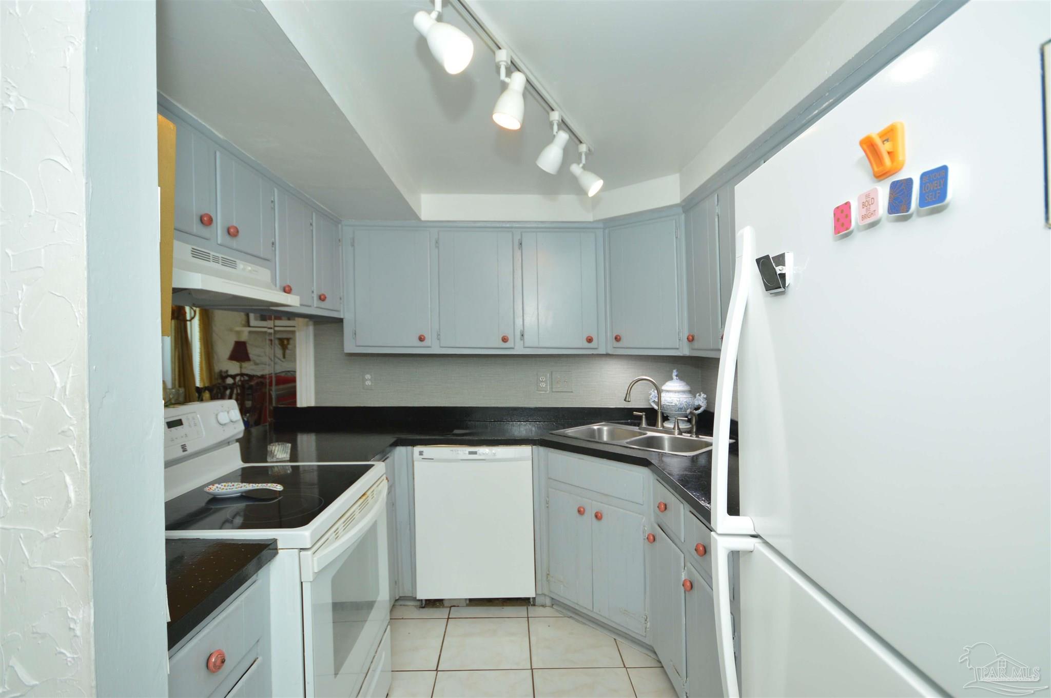 6079 Hilburn Road Pensacola, FL 32504 - Photo 17 of 48 Gallery Image 17