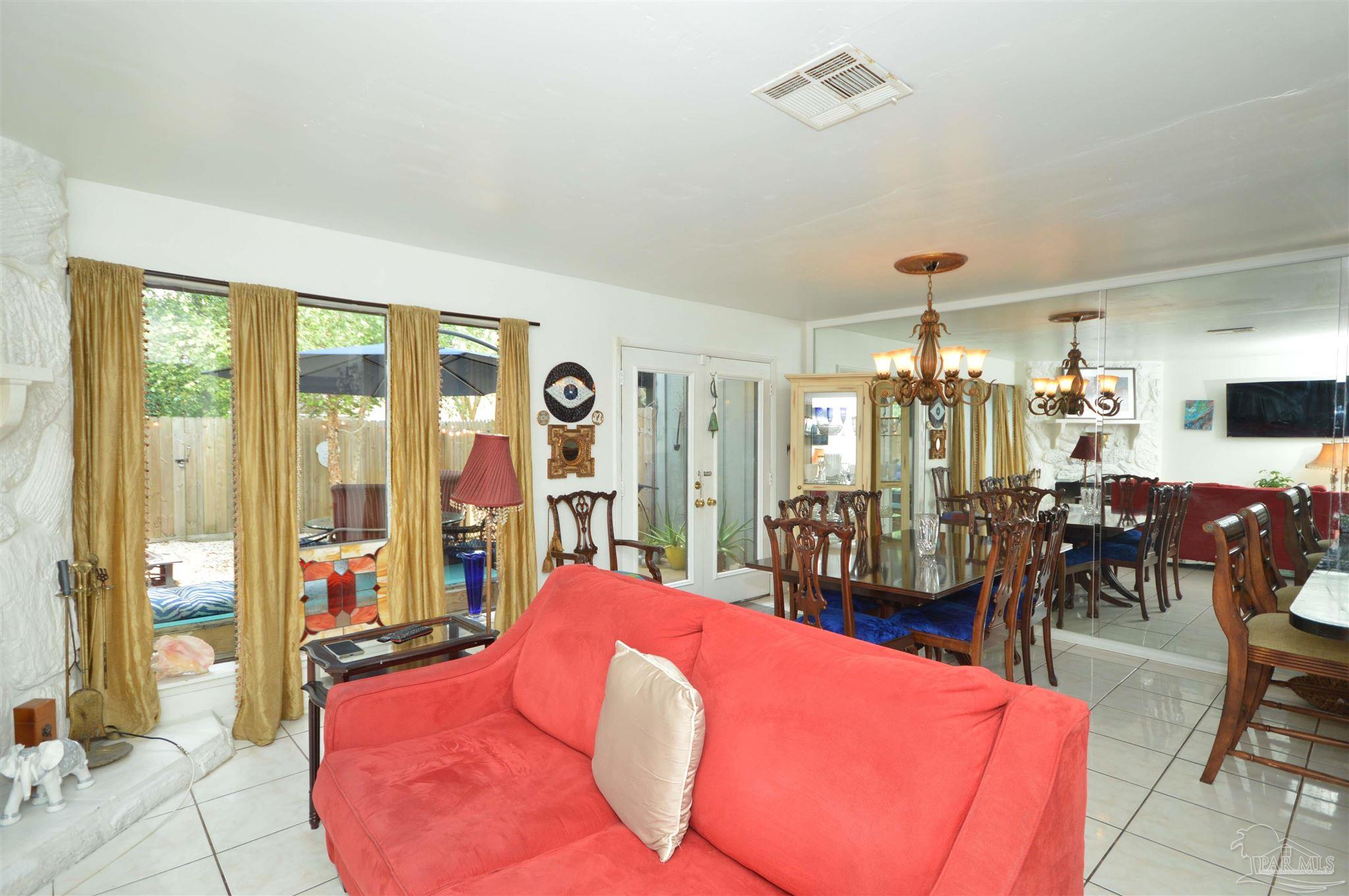6079 Hilburn Road Pensacola, FL 32504 - Photo 9 of 48 Gallery Image 9