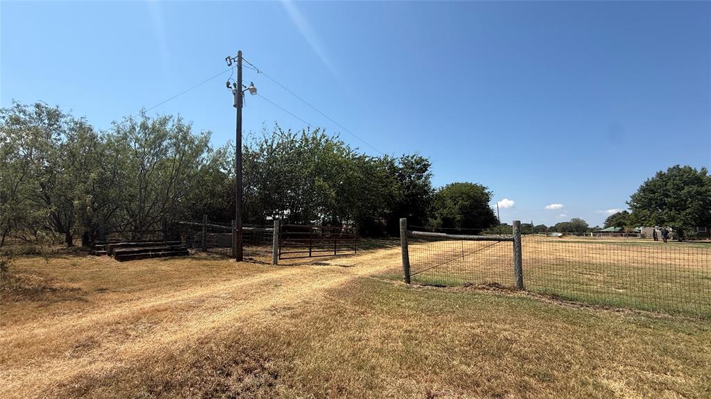 2170 Southwest County Road Corsicana, TX 75110 - Photo 6 of 38 Gallery Image 6