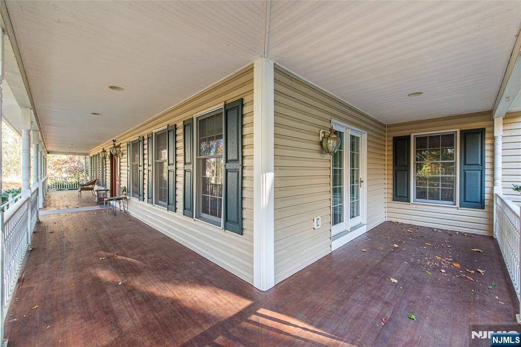 190 Andover Mohawk Road Andover, NJ 07821 - Photo 4 of 45