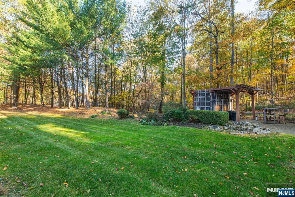 190 Andover Mohawk Road Andover, NJ 07821 - Photo 8 of 45