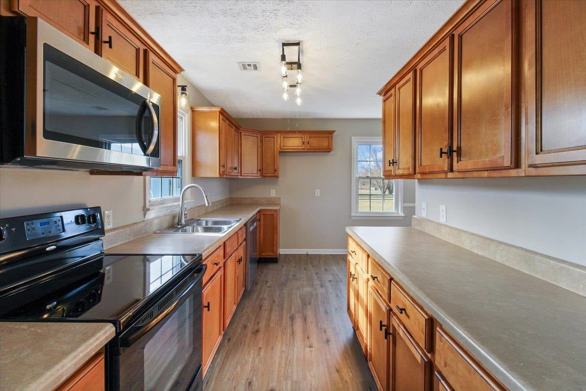 279 Carter Sims Road Bowling Green, KY 42104 - Photo 11 of 21 Gallery Image 11