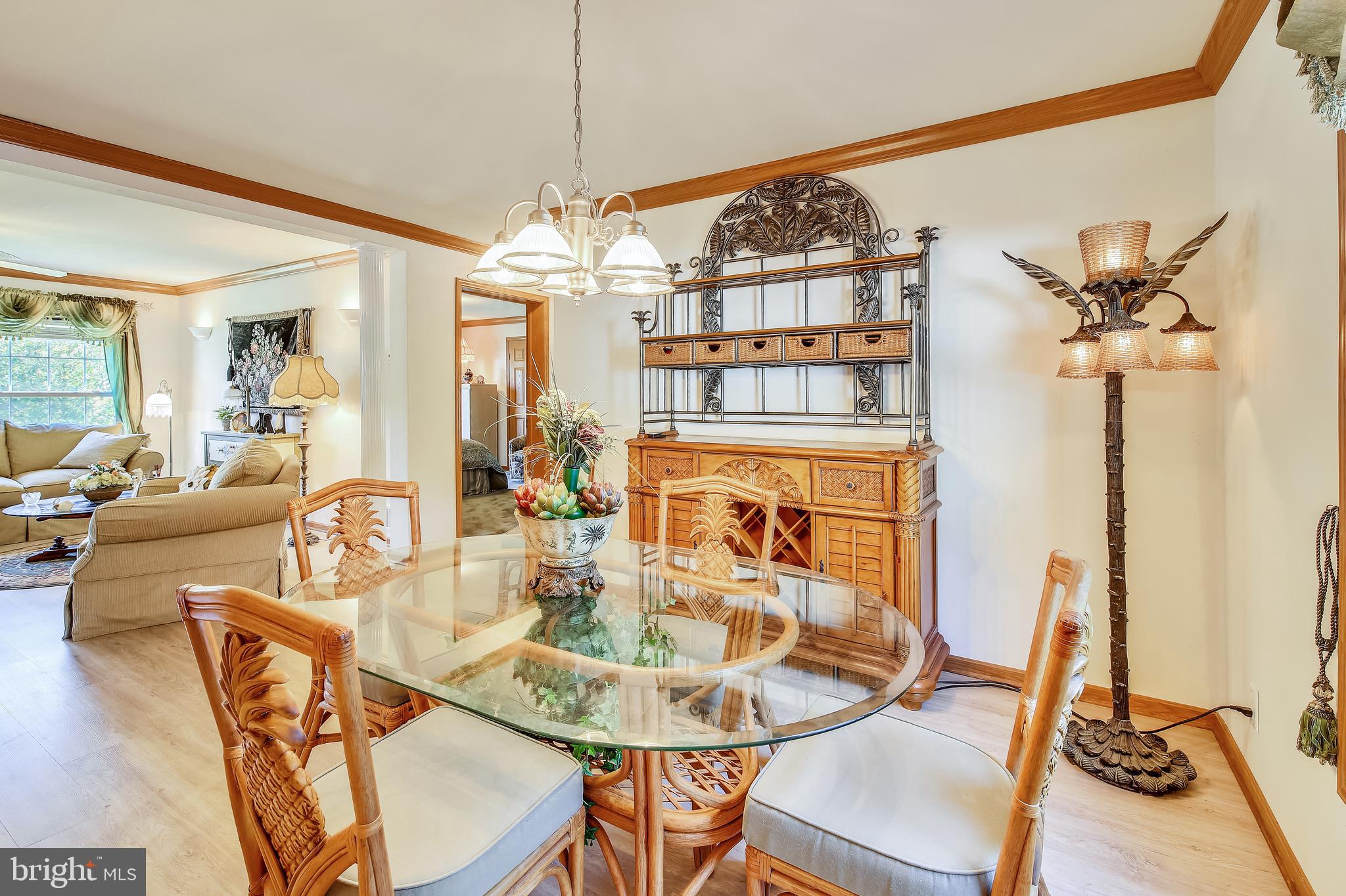 26285 Byrd Road Crisfield, MD 21817 - Photo 21 of 43 Dining Room