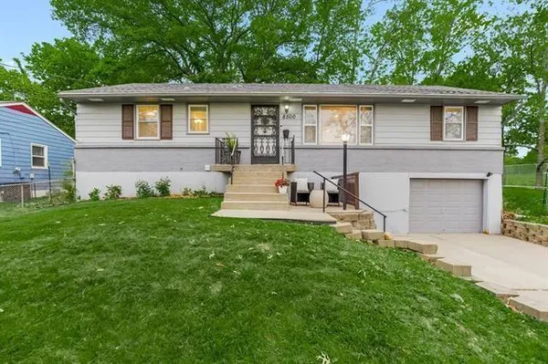 $235,000 | 8500 Brooklyn Avenue, Kansas City, MO 64132