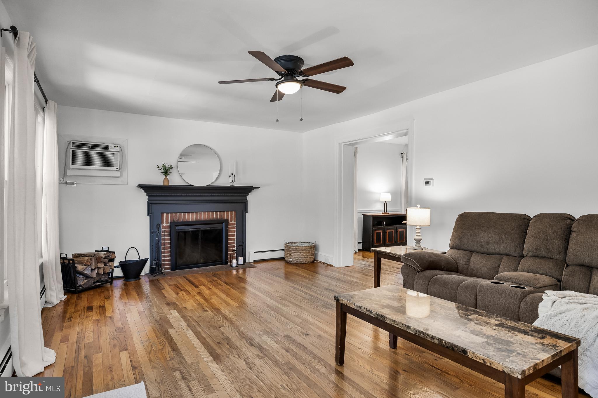 212 Ridgway Street Mount Holly, NJ 08060 - Photo 5 of 27