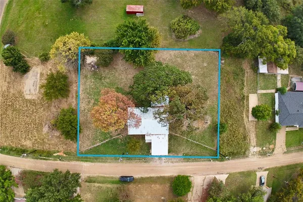 $225,000 | 107 East Bayside Drive, Mabank, TX 75156