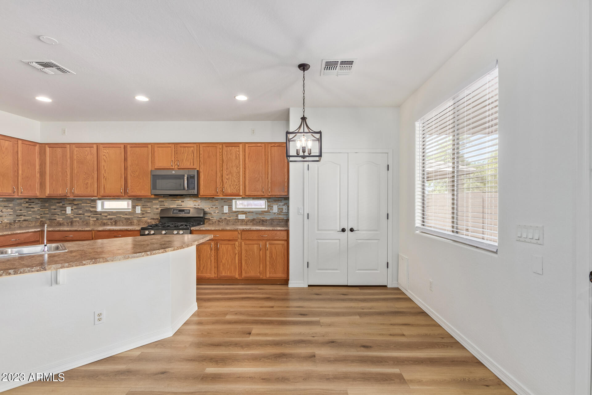 7332 West Beverly Road Laveen, AZ 85339 - Photo 13 of 34 19 - Beverly