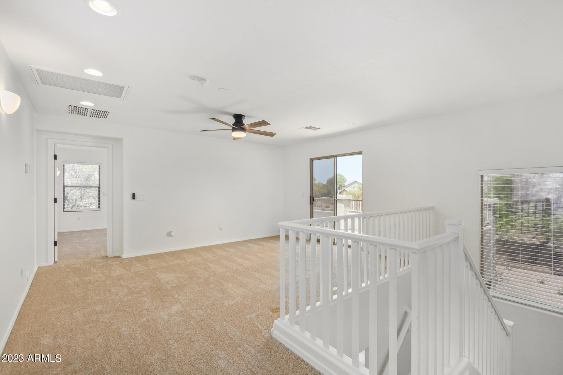 7332 West Beverly Road Laveen, AZ 85339 - Photo 5 of 34 Large loft