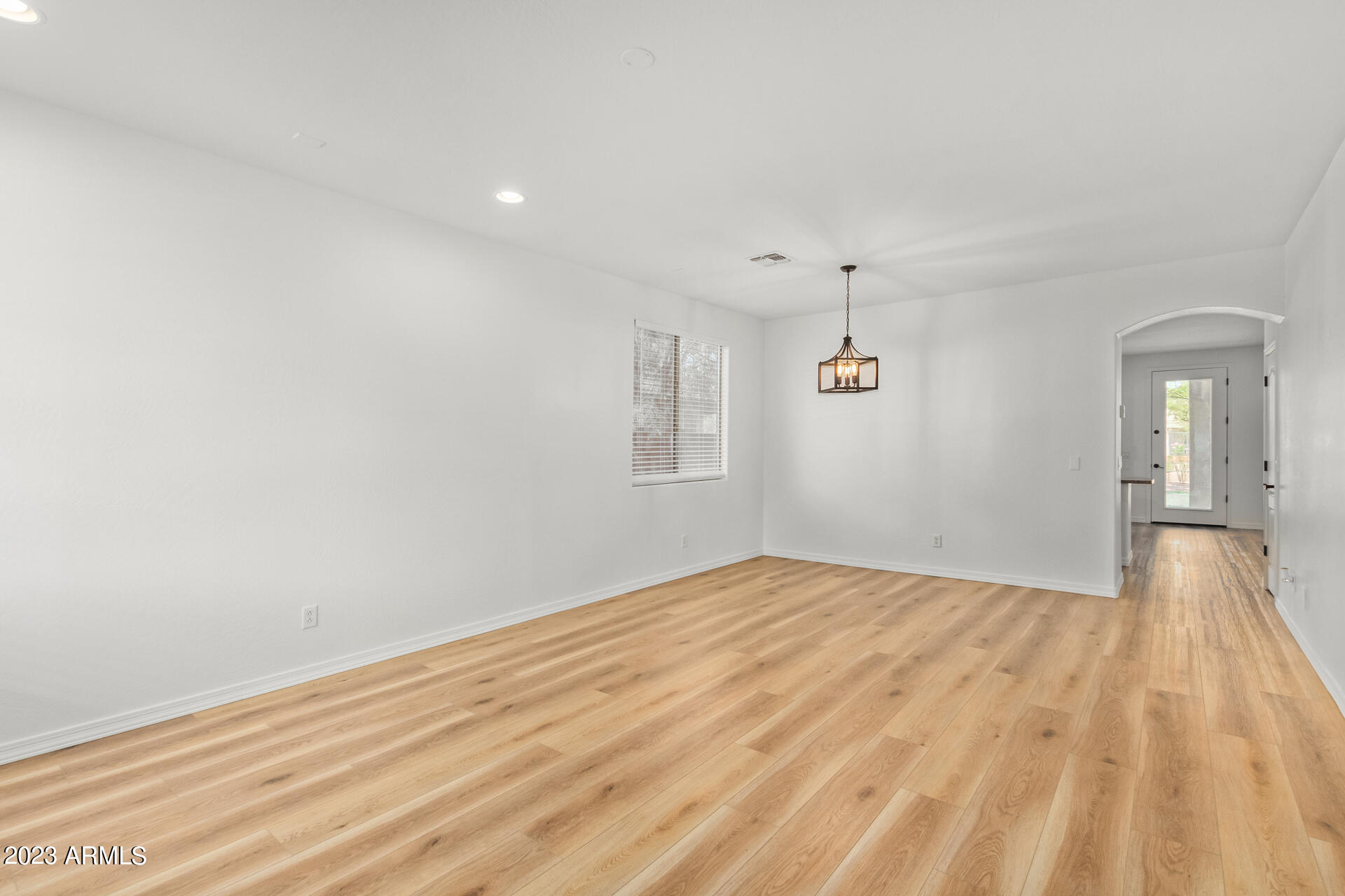 7332 West Beverly Road Laveen, AZ 85339 - Photo 6 of 34 Formal living and dining area
