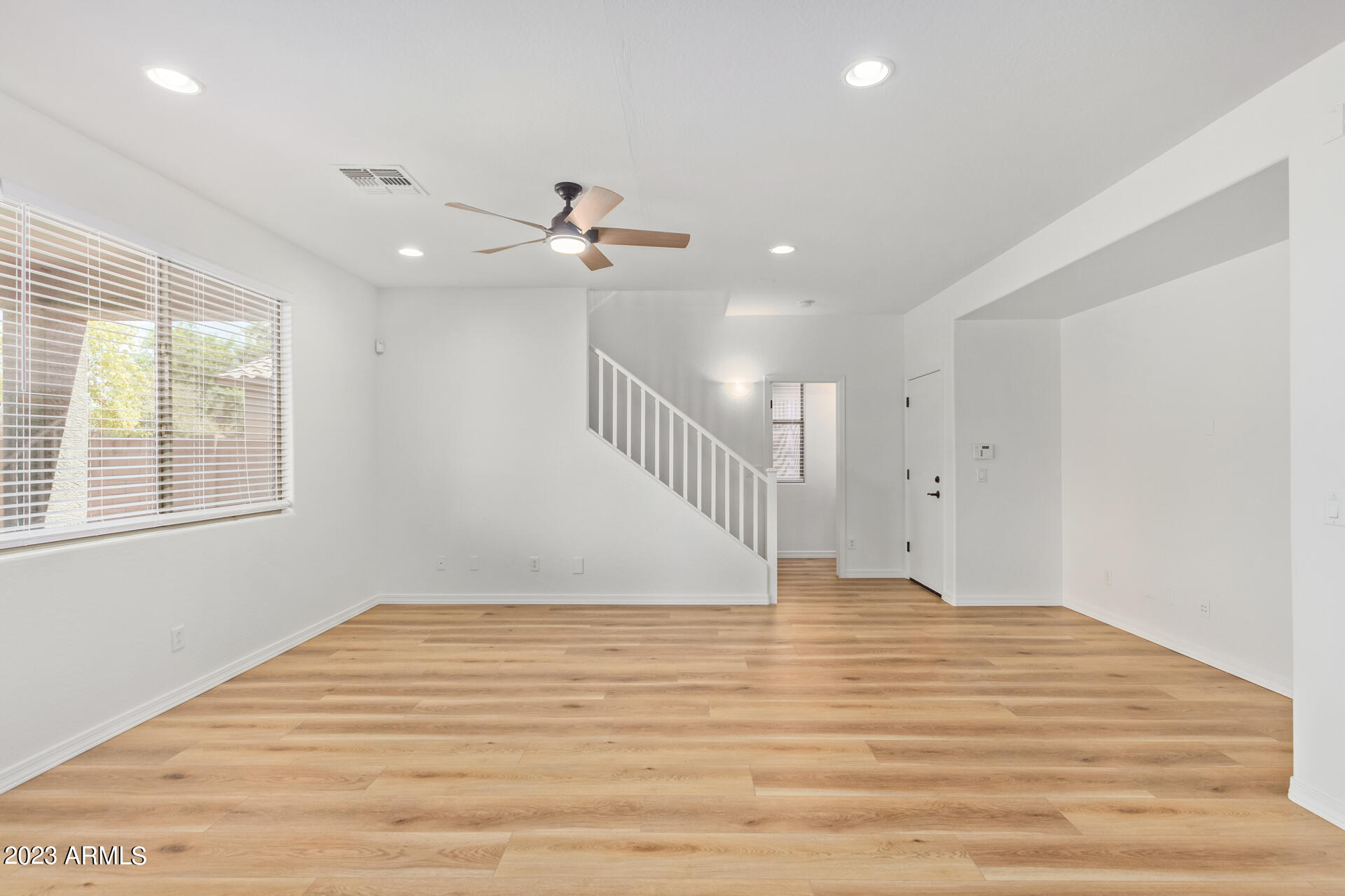 7332 West Beverly Road Laveen, AZ 85339 - Photo 8 of 34 Family room