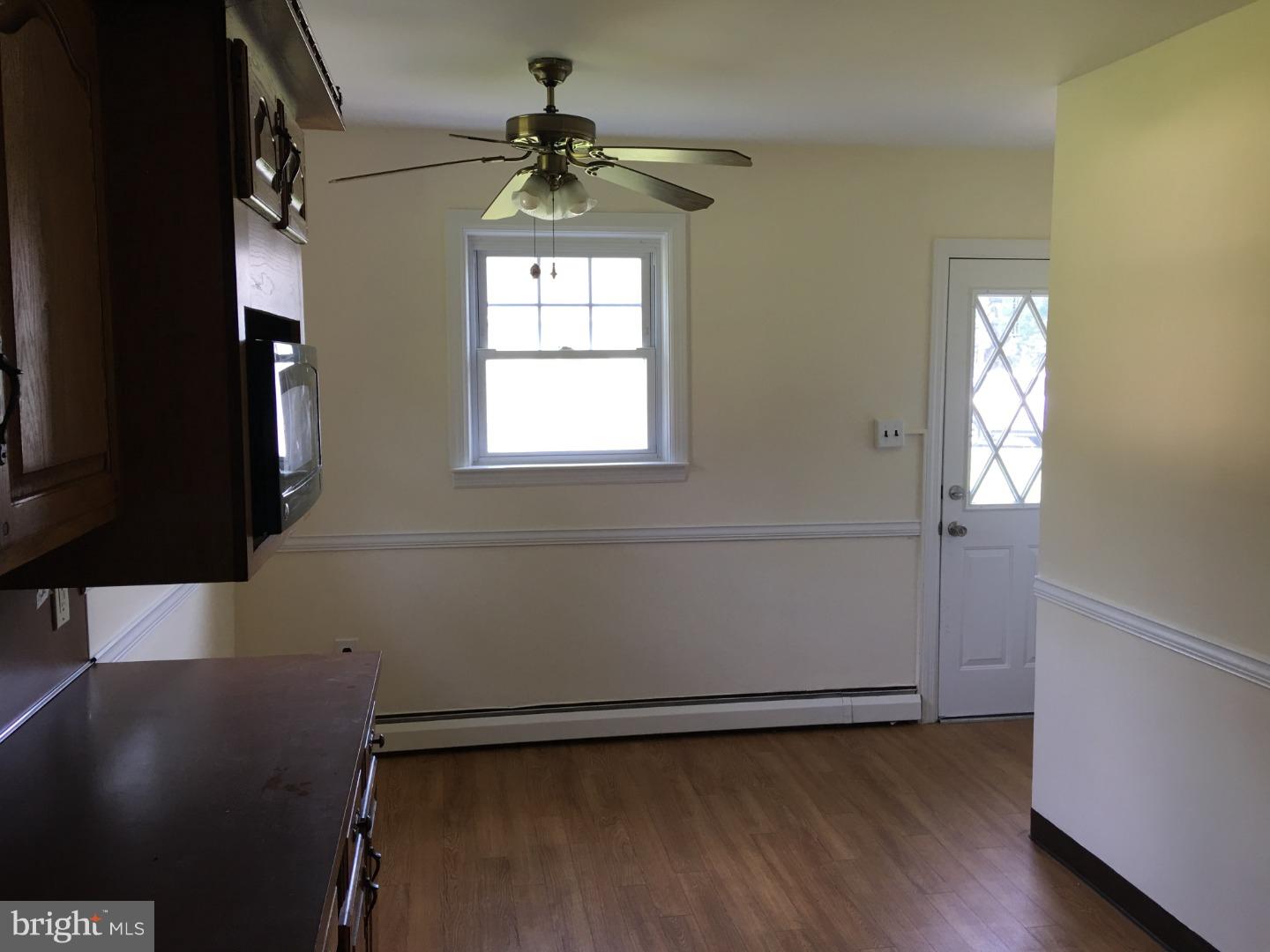 1140 Orchid Road Warminster, PA 18974 - Photo 11 of 21 Kitchen