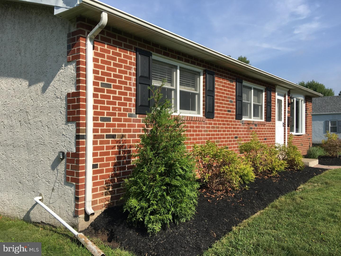 1140 Orchid Road Warminster, PA 18974 - Photo 7 of 21 Exterior Front