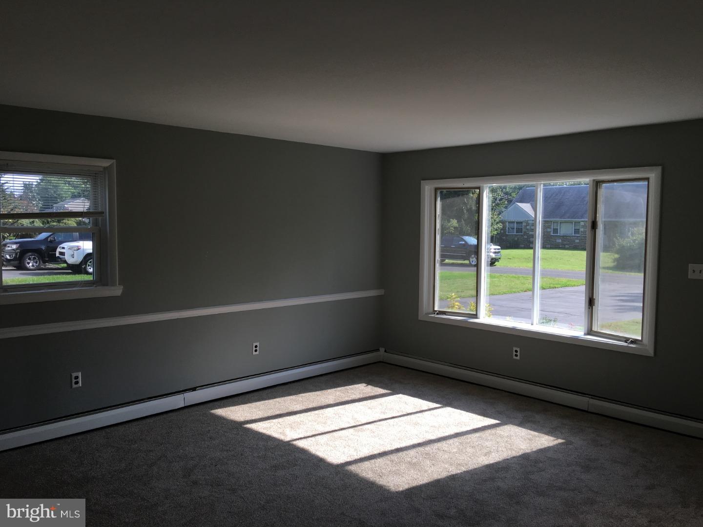 1140 Orchid Road Warminster, PA 18974 - Photo 9 of 21 Living Room