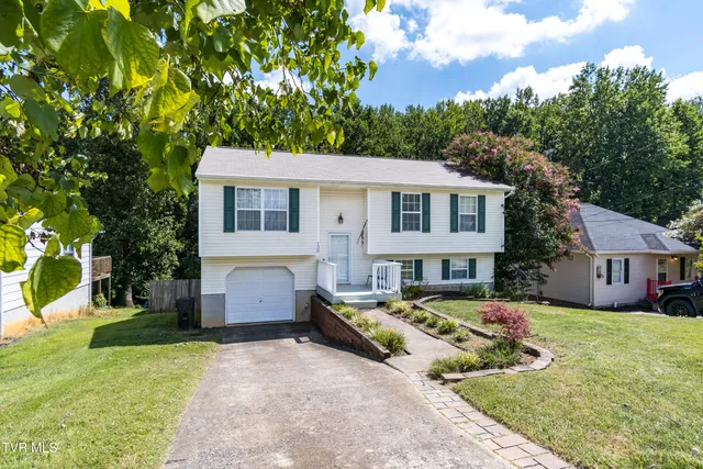 $299,900 | 138 Village Lane, Gray, TN 37615