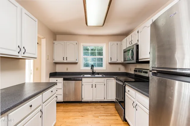 $299,900 | 138 Village Lane, Gray, TN 37615