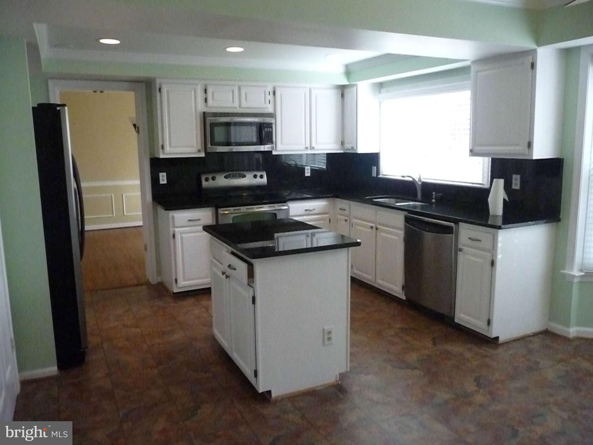 14703 Argyle Club Road Silver Spring, MD 20906 - Photo 17 of 29 Kitchen