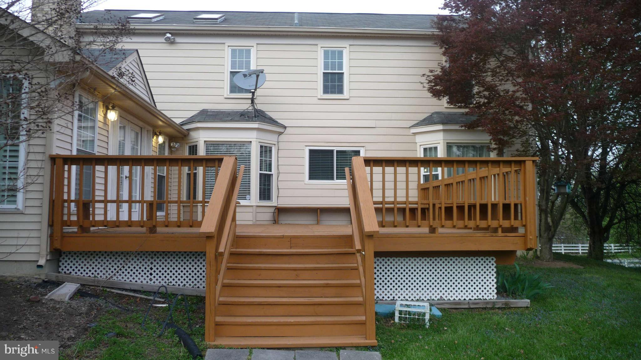 Exterior (Rear)