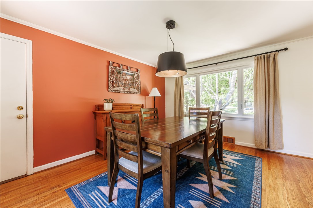 180 Overbrook Road Pittsford, NY 14618 - Photo 10 of 35