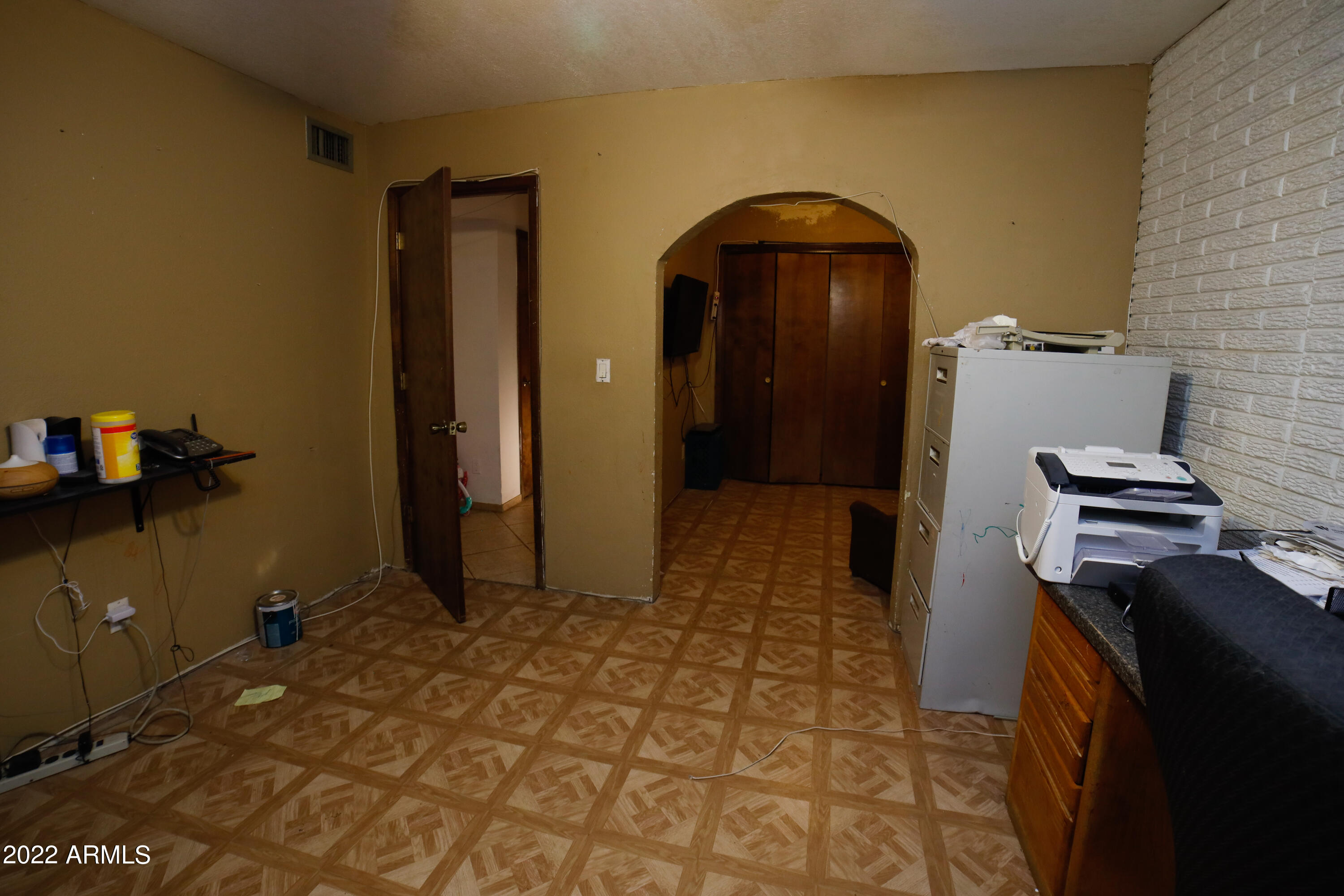 640 North Greenfield Road Gilbert, AZ 85234 - Photo 28 of 45 Downstairs bedroom2