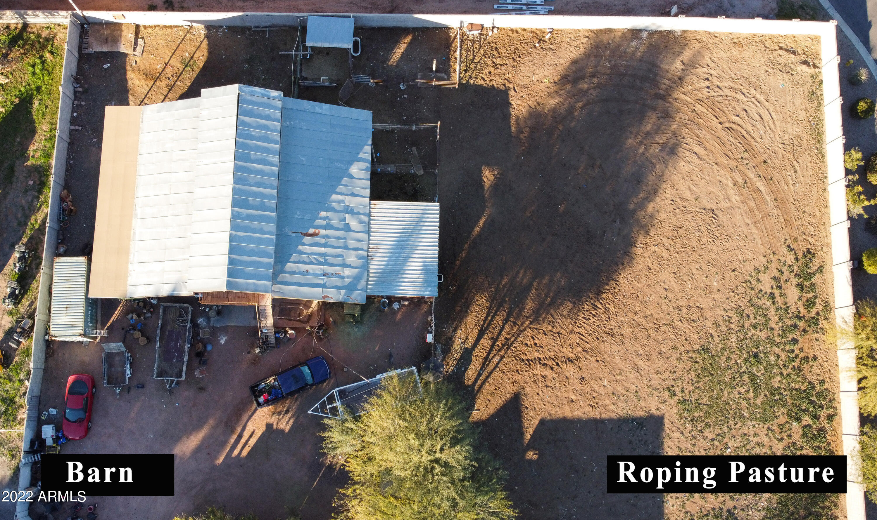 640 North Greenfield Road Gilbert, AZ 85234 - Photo 43 of 45 Barn & pasture