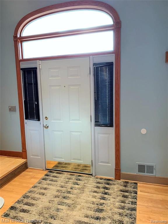 2271 Crystal Drive, Unit 35 Rochester Hills, MI 48309 - Photo 3 of 56