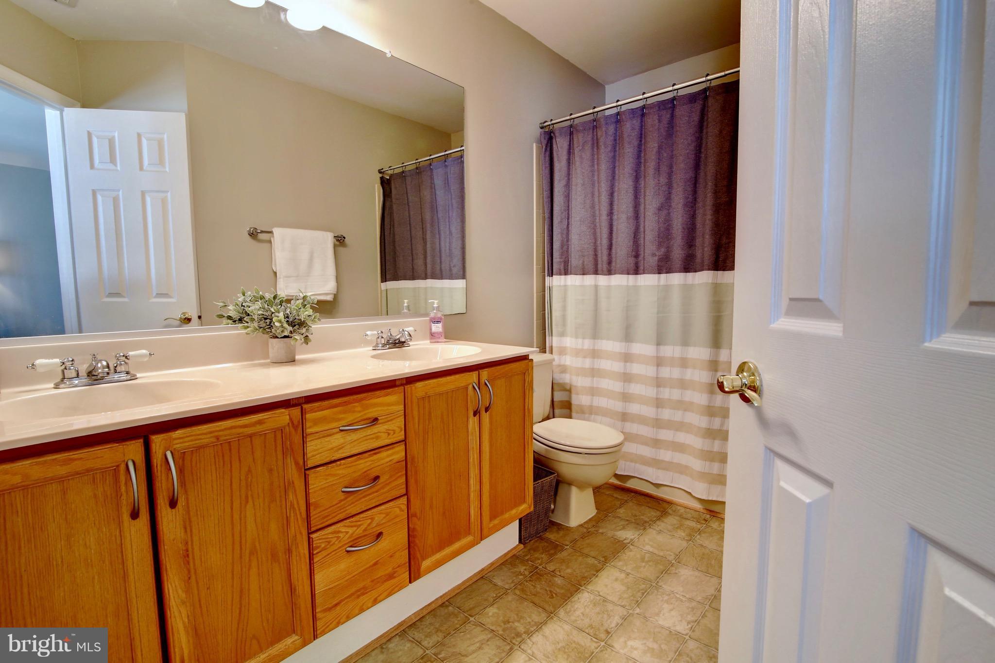 7924 Minor Hill Road, Unit 54 Manassas, VA 20109 - Photo 18 of 30 Bath (Master)