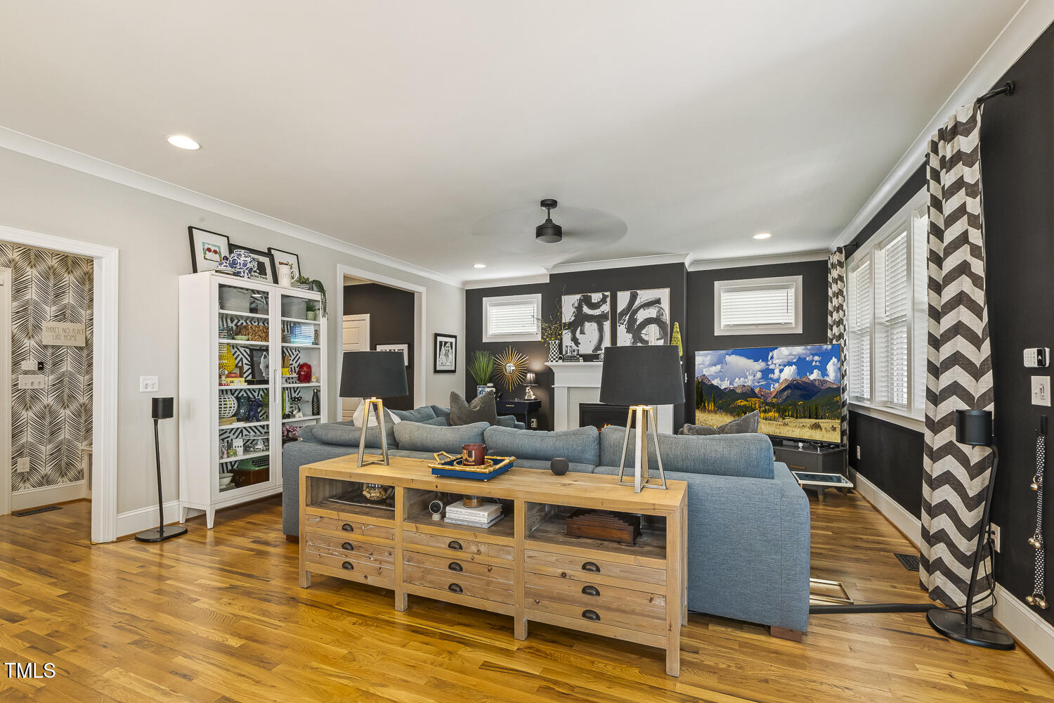 504 Heather Drive Raleigh, NC 27606 - Photo 8 of 48 019
