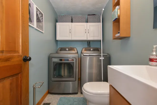 $750,000 | 301 North Amherst Road, Bedford, NH 03110