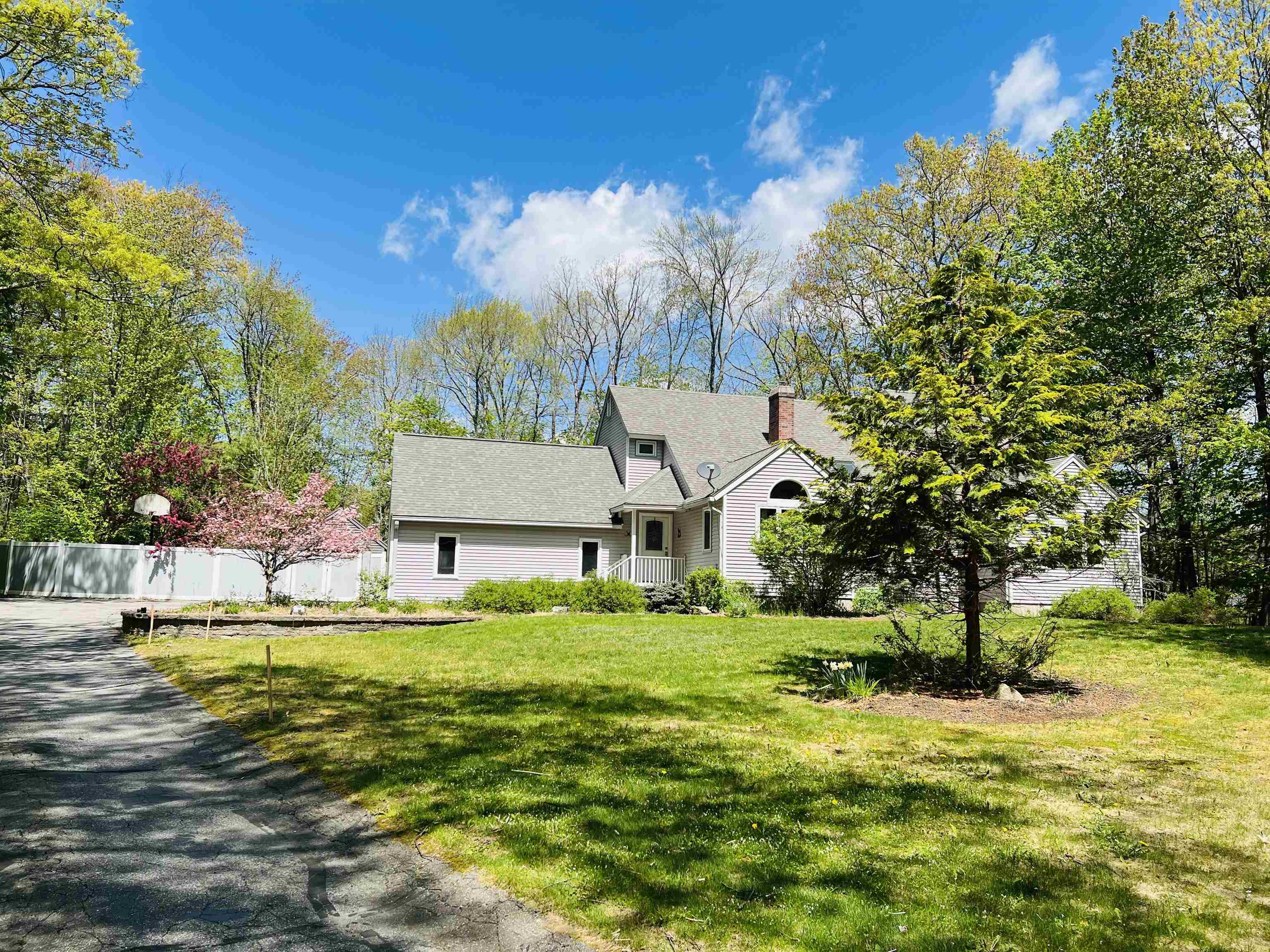 301 North Amherst Road Bedford, NH 03110 - Photo 2 of 60