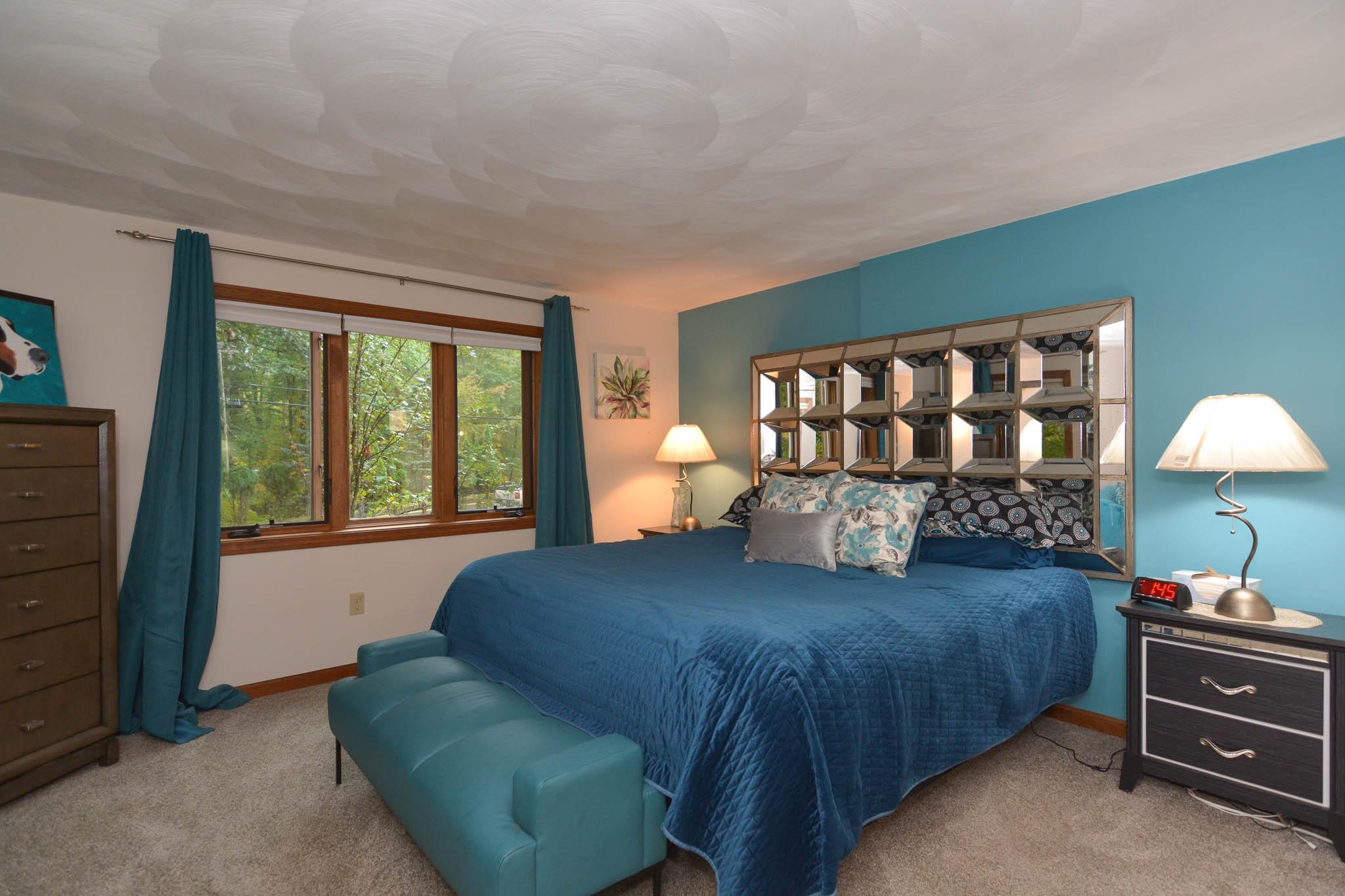 301 North Amherst Road Bedford, NH 03110 - Photo 22 of 60