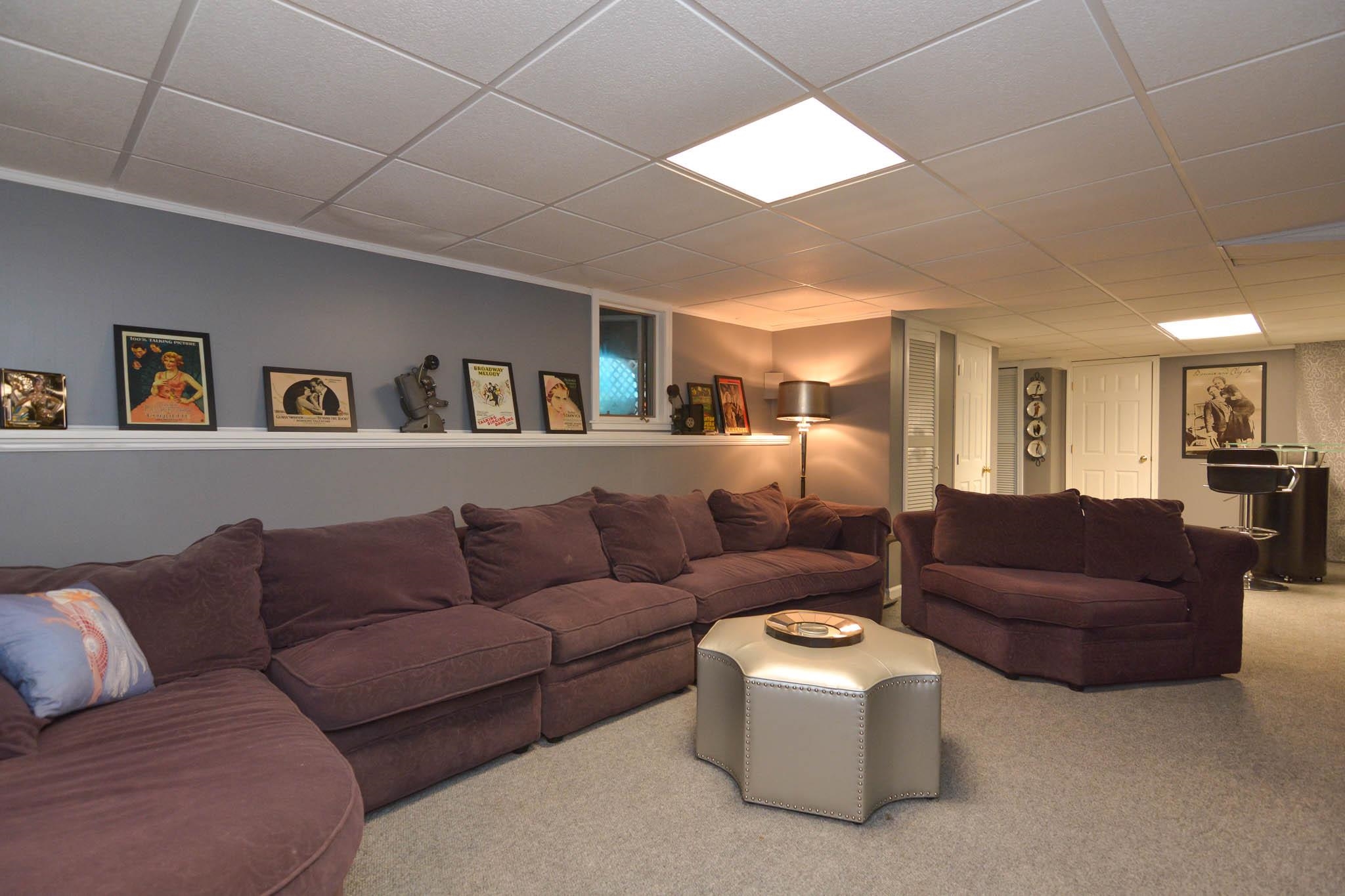 301 North Amherst Road Bedford, NH 03110 - Photo 49 of 60