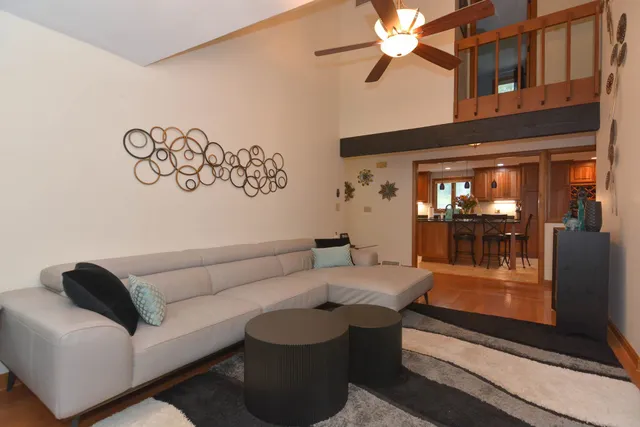 $750,000 | 301 North Amherst Road, Bedford, NH 03110