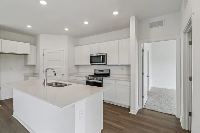 $426,990 | 6284 Redwood Trail, Wonder Lake, IL 60097